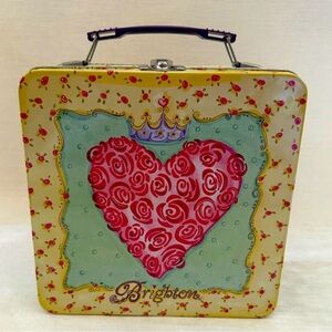Rare Vintage BRIGHTON lunchbox.
Never used!